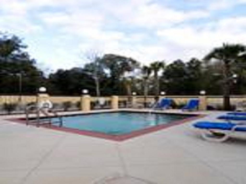 Days Inn By Wyndham Semmes Mobile Bagian luar foto