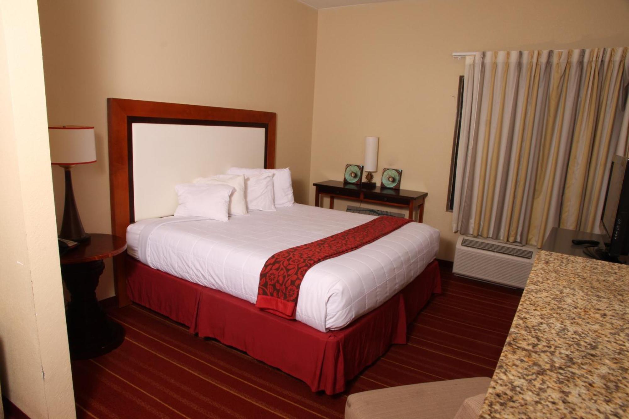 Days Inn By Wyndham Semmes Mobile Bagian luar foto