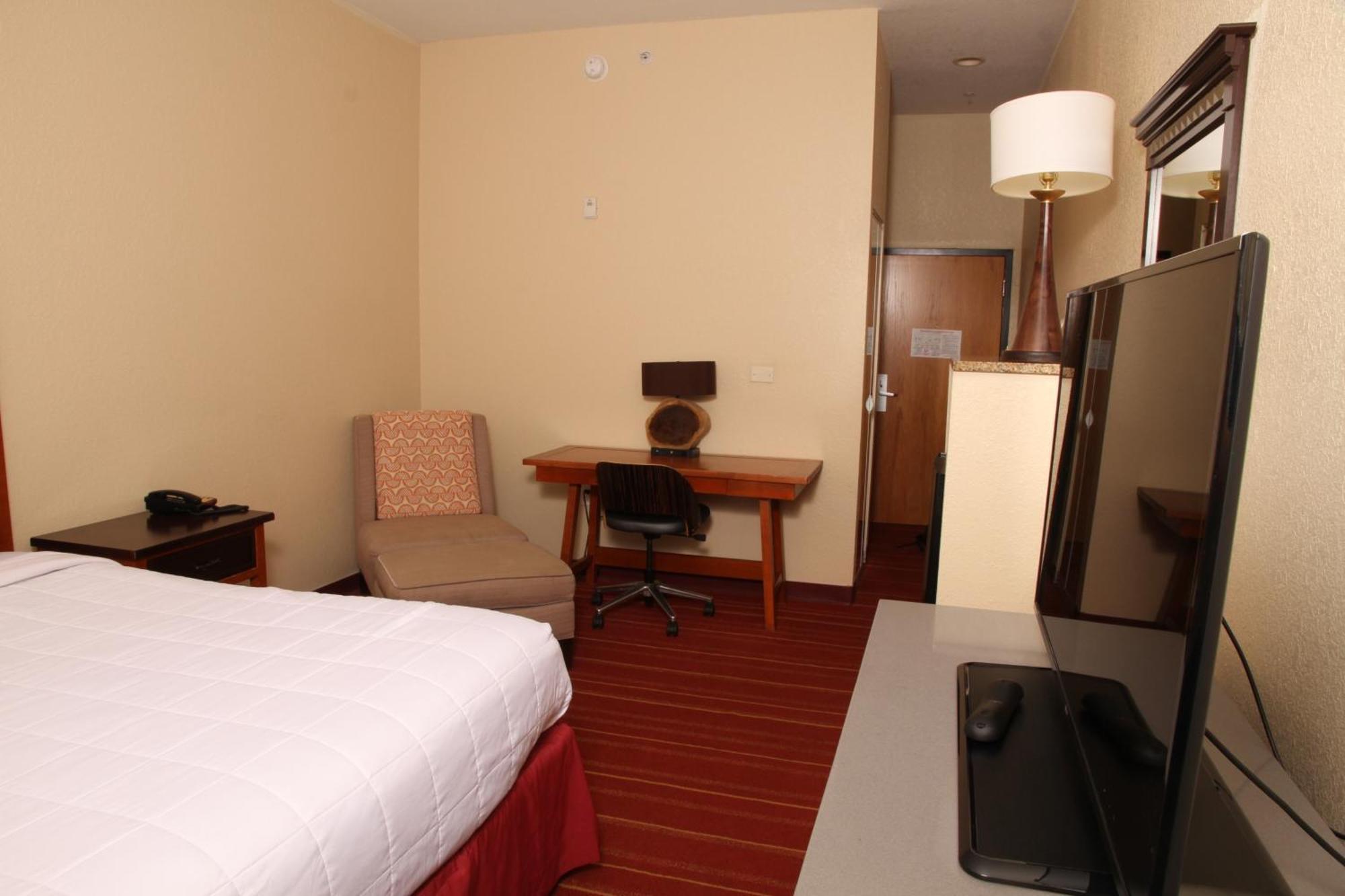 Days Inn By Wyndham Semmes Mobile Bagian luar foto