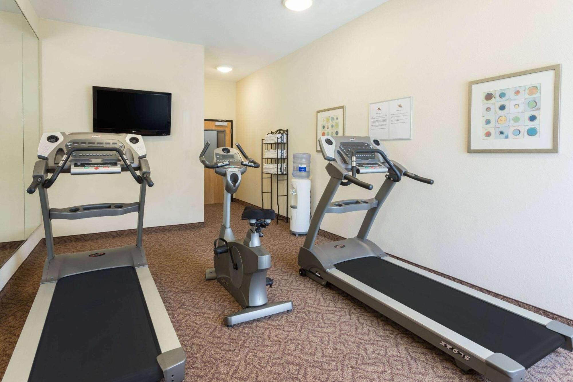 Days Inn By Wyndham Semmes Mobile Bagian luar foto