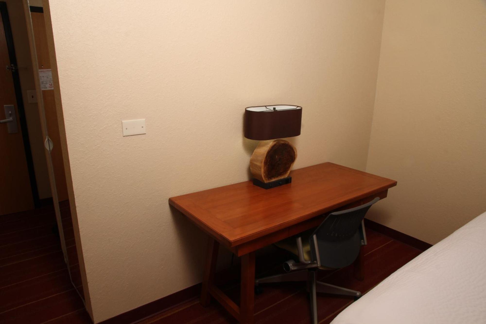 Days Inn By Wyndham Semmes Mobile Bagian luar foto