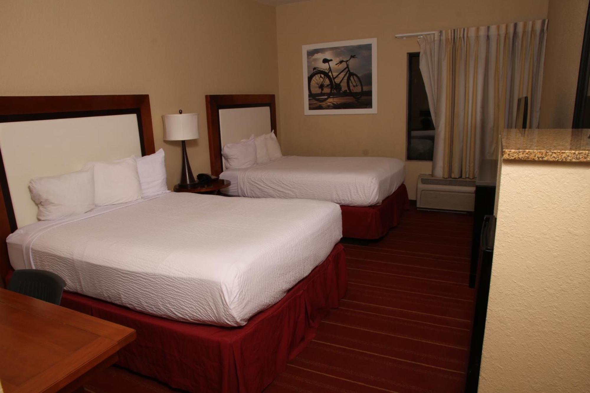 Days Inn By Wyndham Semmes Mobile Bagian luar foto